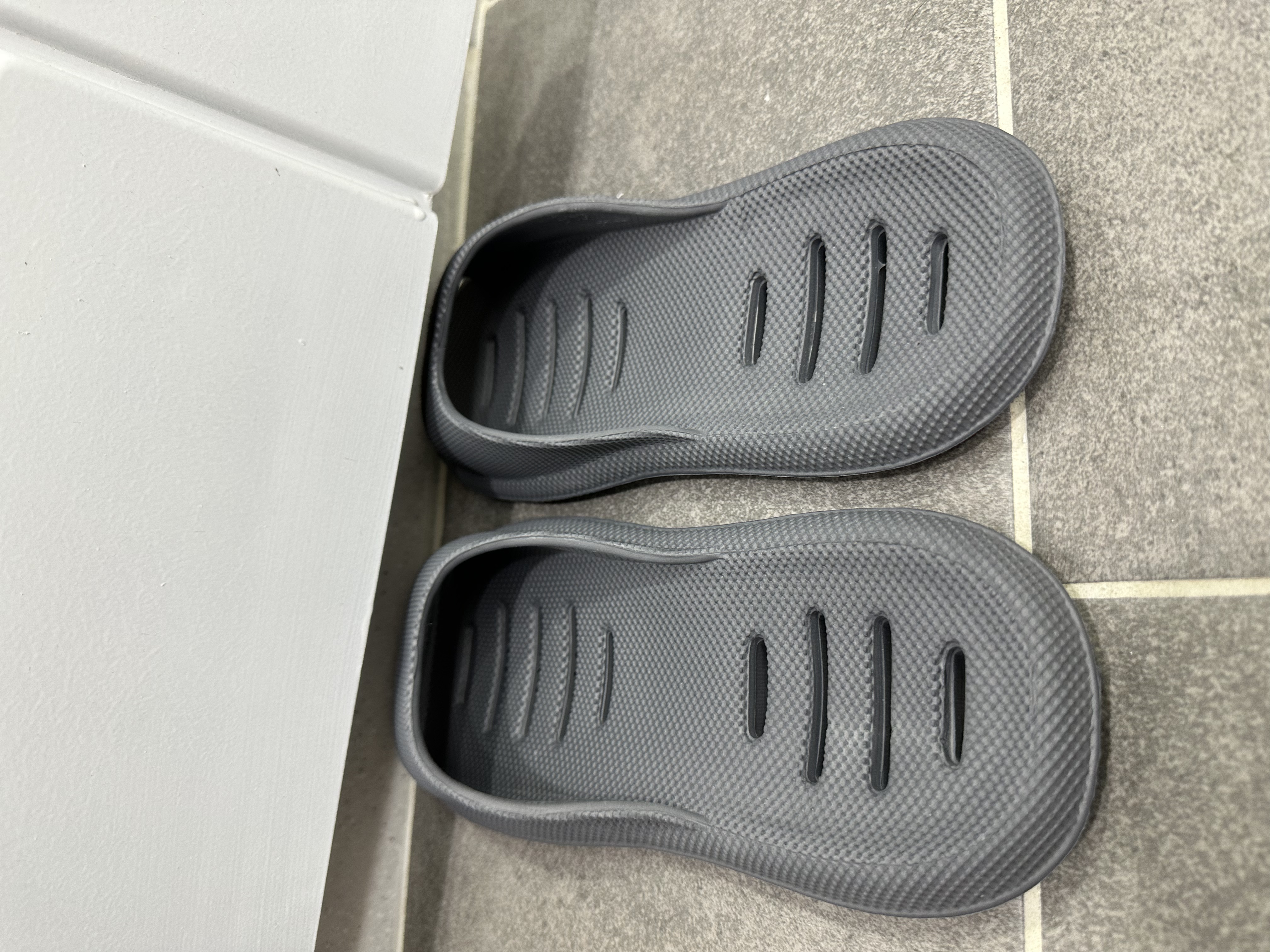 EC00A86D-8772-4875-A5A8-F9539C357415.jpe