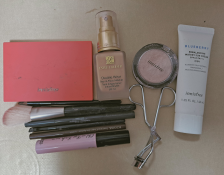 화장품 미니멀리즘