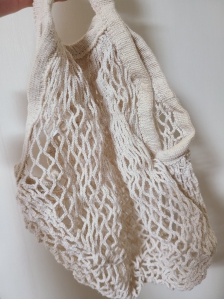 장바구니로 쓰려고 네트백을 샀어요