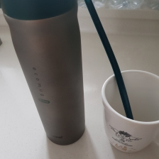 커피숍 갈 땐 텀블러~ 집에선 재사용 빨대~