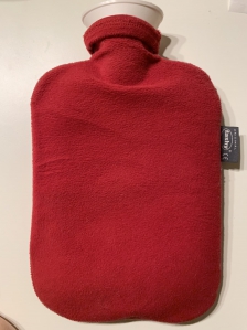 일회용 핫팩 대신 물주머니 사용하기 