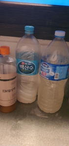 저는 세탁할때 이엠 넣어서해요. 섬유유연제 안써요