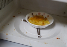 귤껍질로 전자레인지 청소하기