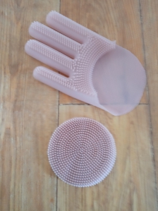 실리콘 장갑 새로운 모습으로 변신