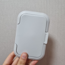 물티슈캡 휴대용케이스로 활용해봤어요:)