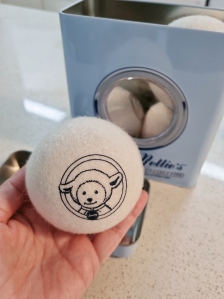 섬유유연제 대신 울드라이어볼  사용해요