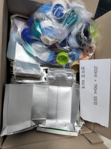 우유팩 병뚜껑 100개씩 ^^