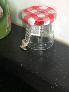 잼 유리병 닦아서 쓰면 좋아요