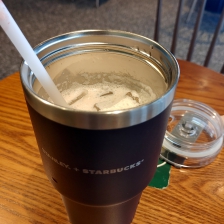 카페에서 용기 냈습니다!