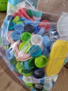 온가족이 함께하는 병뚜껑 모으기