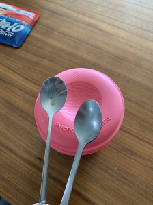 아이스크림 먹고 스픈 안받기 