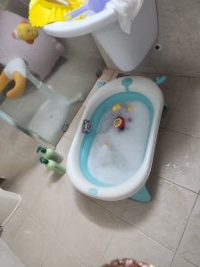 아기 목욕물 이용하기