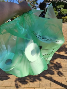 우유팩 과 패트병 모아서 교환했어요