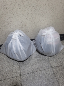 안입는 옷 기증했어요