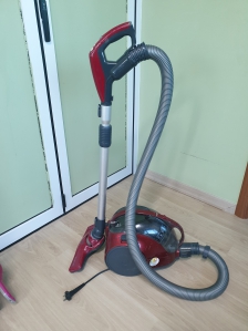 사용가능하나 무선에 밀린 청소기 보냈습니다