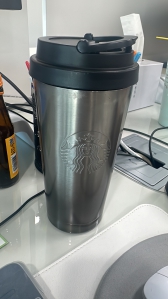 n년째 텀블러 사용중이에요~