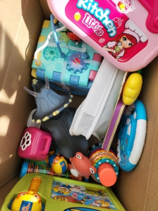 장난감 포장했어요!