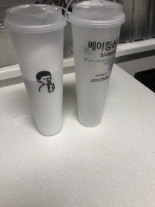 카페에서 받은 컵