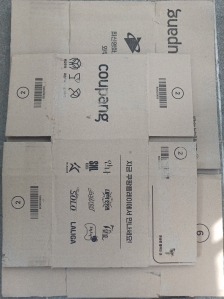 종이박스, 음료수 라벨 제거 후 분리수거합니다