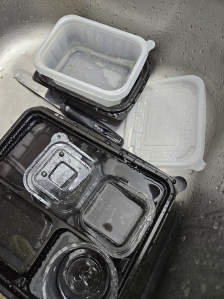 배달용기 설거지하기!