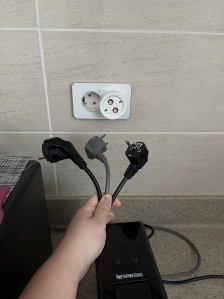 전기코드 빼기 매일 챌린지