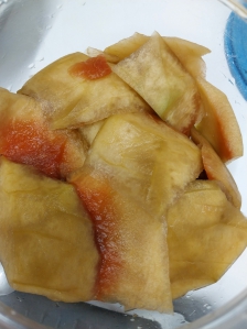 수박 껍질 짱아치 만들러요.