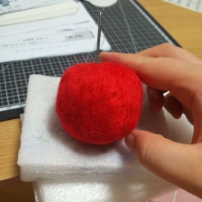 양모로 세탁볼 만들기