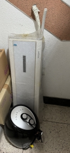 에어컨,전기오븐(튀김기) 배출했어요