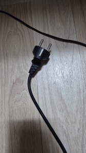 안 쓰는 코드 뽑기, 스위치 내리기