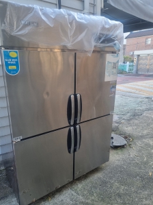 식당에서 쓰는 냉장고