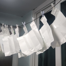 오늘도 지구생각하며 우유팩 씻어 말렸어요! 