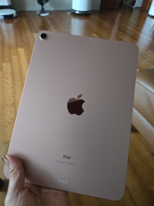 아이패드 3개월사용하고 비번을 못풀어 집에서 이렇게 아