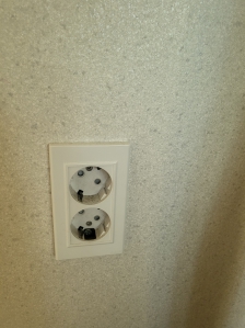 안쓰는 전기코드 빼기 도전