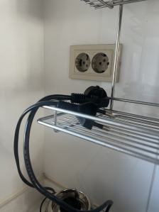 전기를 아낍니다