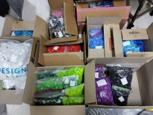 패트병 뚜껑과 플라스틱 고리 배출