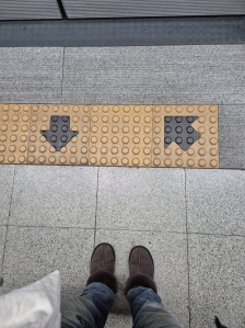 지하철타고 병원갑니다ㅎ