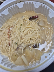 음식물 남기지않기위해 남은음식으로 새음식만들기