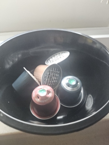 캡슐 모아서. 재활용 비료해보려구요