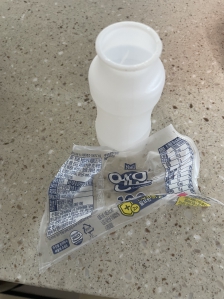 라벨 제거 배출