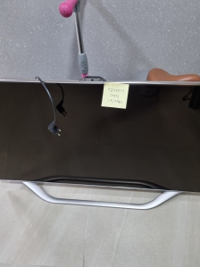 티비 페가전제품 무상수거 배출했어요.