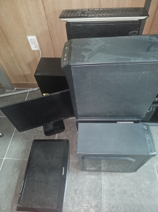 컴퓨터본체랑 모니터로 챌린지참여