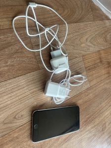 안쓰는 휴대폰 기부했어요