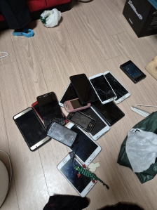 15개의 폰을 챌리지 신청합니다