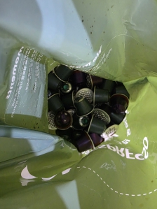 커피캡술 재활용수거 요청해요~