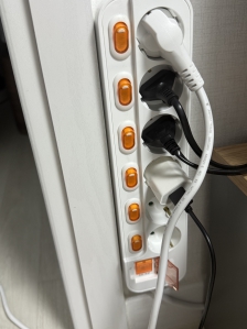 전기코드 전원 스위치 끄기