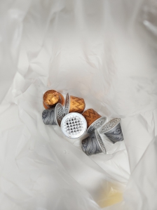 커피캡슐 모이기 시작했어요