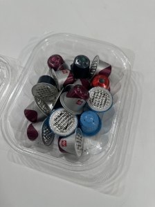 커피캡슐 모아서 버려용