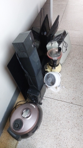 55인치 고장난 tv 와 기존에 있던 8가지 가전