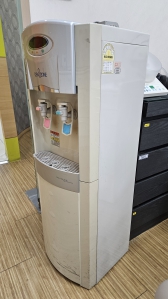 오래된 냉온수기 수거