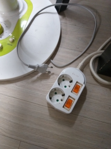 사용하지 콘센트빼기